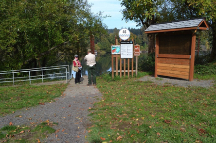 Stairway and ramp to boat dock – Willamette River Water Trail mile 46 – informational kiosk